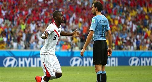 كامبل يقود كوستاريكا لفوز تاريخي على أوروجواي في غياب سواريز